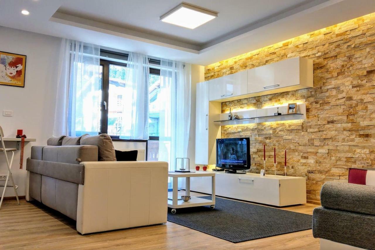 Studio 10 Buşteni Εξωτερικό φωτογραφία
