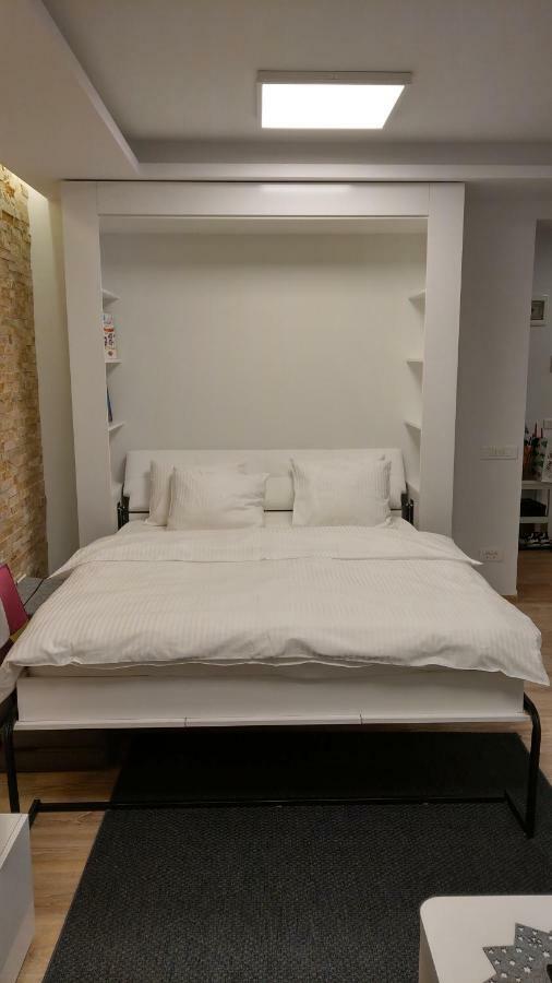 Studio 10 Buşteni Εξωτερικό φωτογραφία